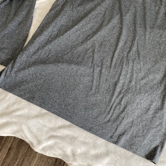 Champion grey heather sweatshirt with mesh panels - Picture 13 of 17